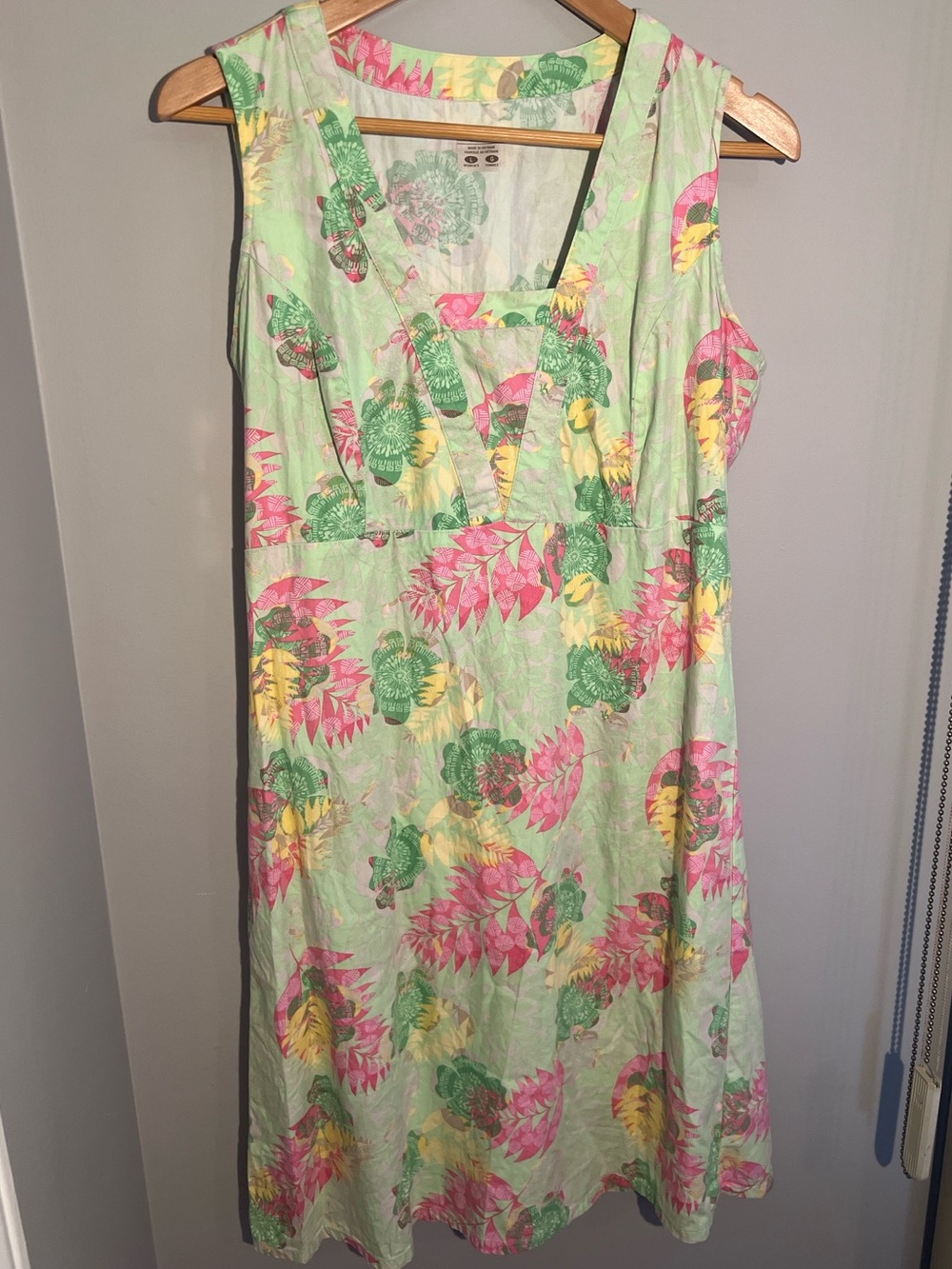 Columbia PFG 100%Cotton Floral Mint Sundress with Pink & Yellow Print